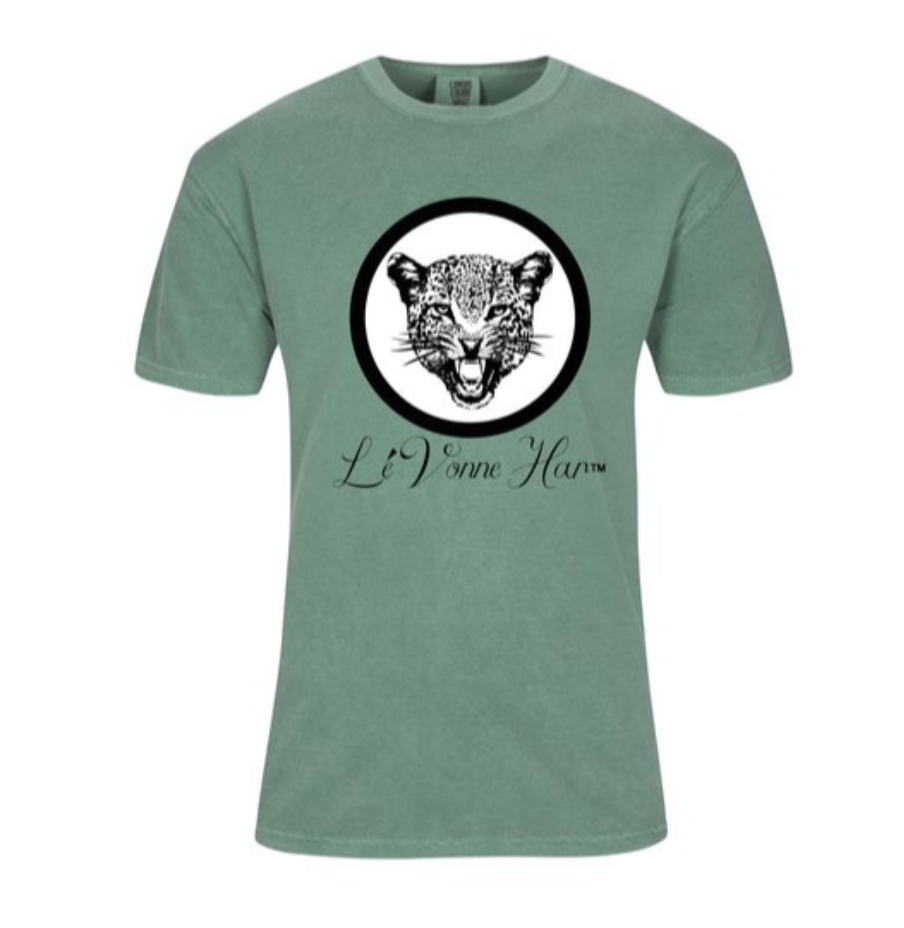 Lé Vonne Har Logo Short Sleeve Comfort Colors