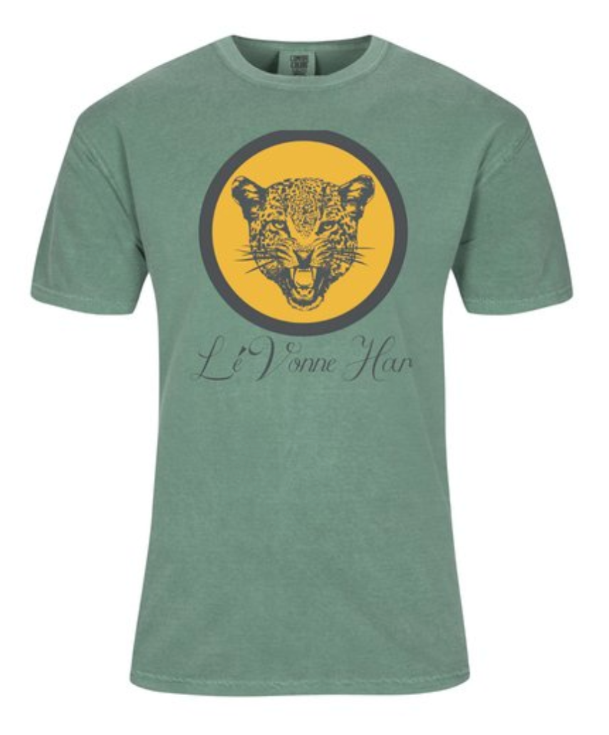 Lé Vonne Har Logo Short Sleeve Comfort Colors